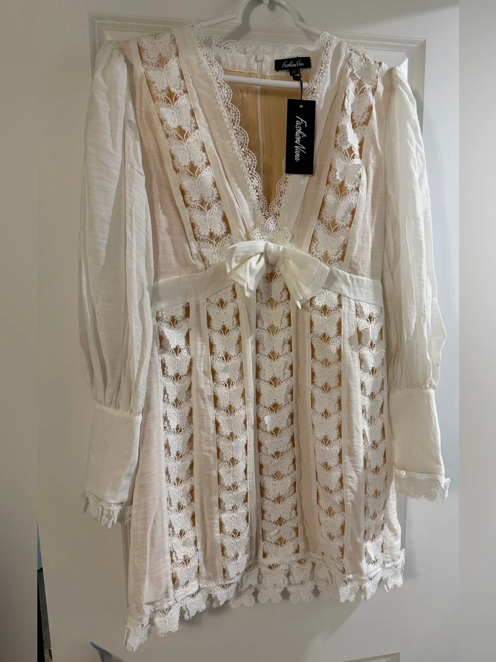 Women’s Fashion Nova Ivory Lace-Trim Long Sleeve Dress with Bow. Size M. NWT